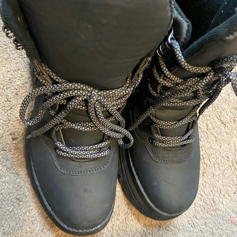 Combat boots